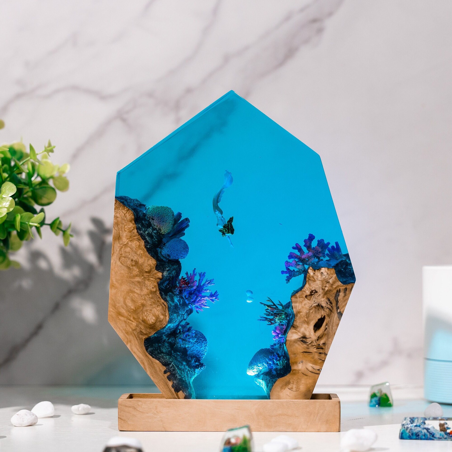Customized Items Resin Table L - đánh giá và giá Lighting Decor Items