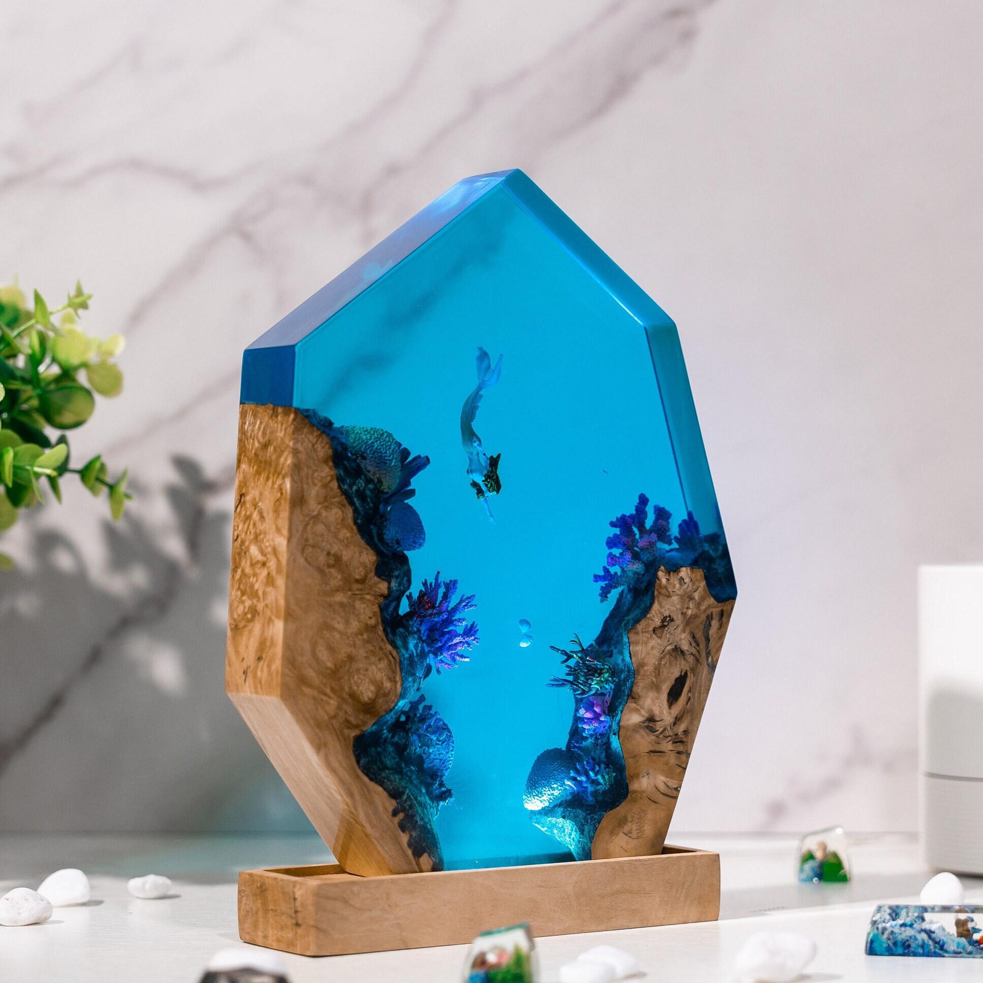Customized Items Resin Table L - đánh giá và giá Lighting Decor Items
