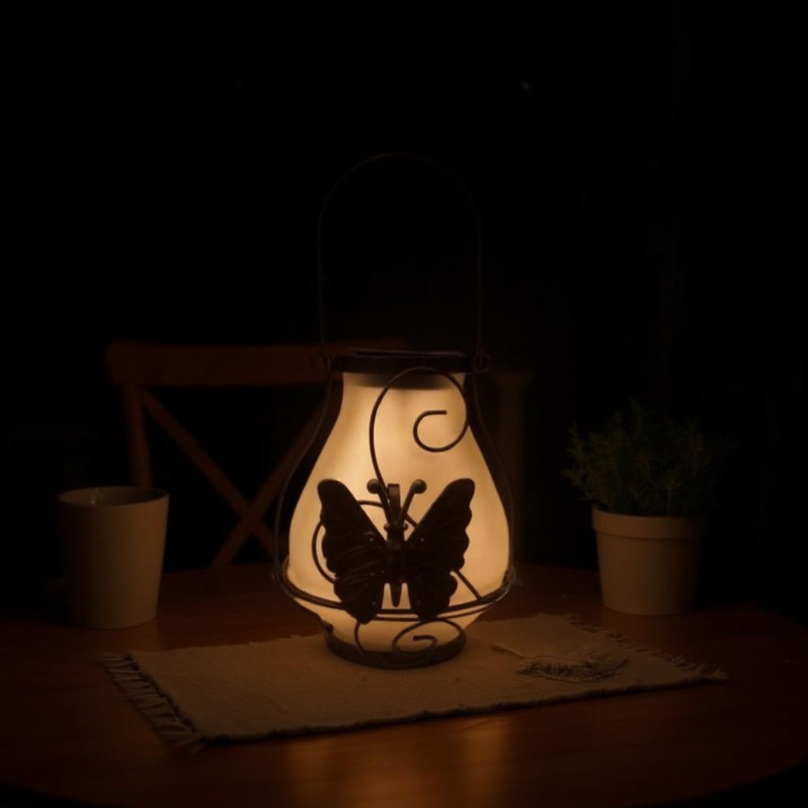 Solar Butterfly Lantern Waterp - đánh giá và giá Garden Lighting Decor