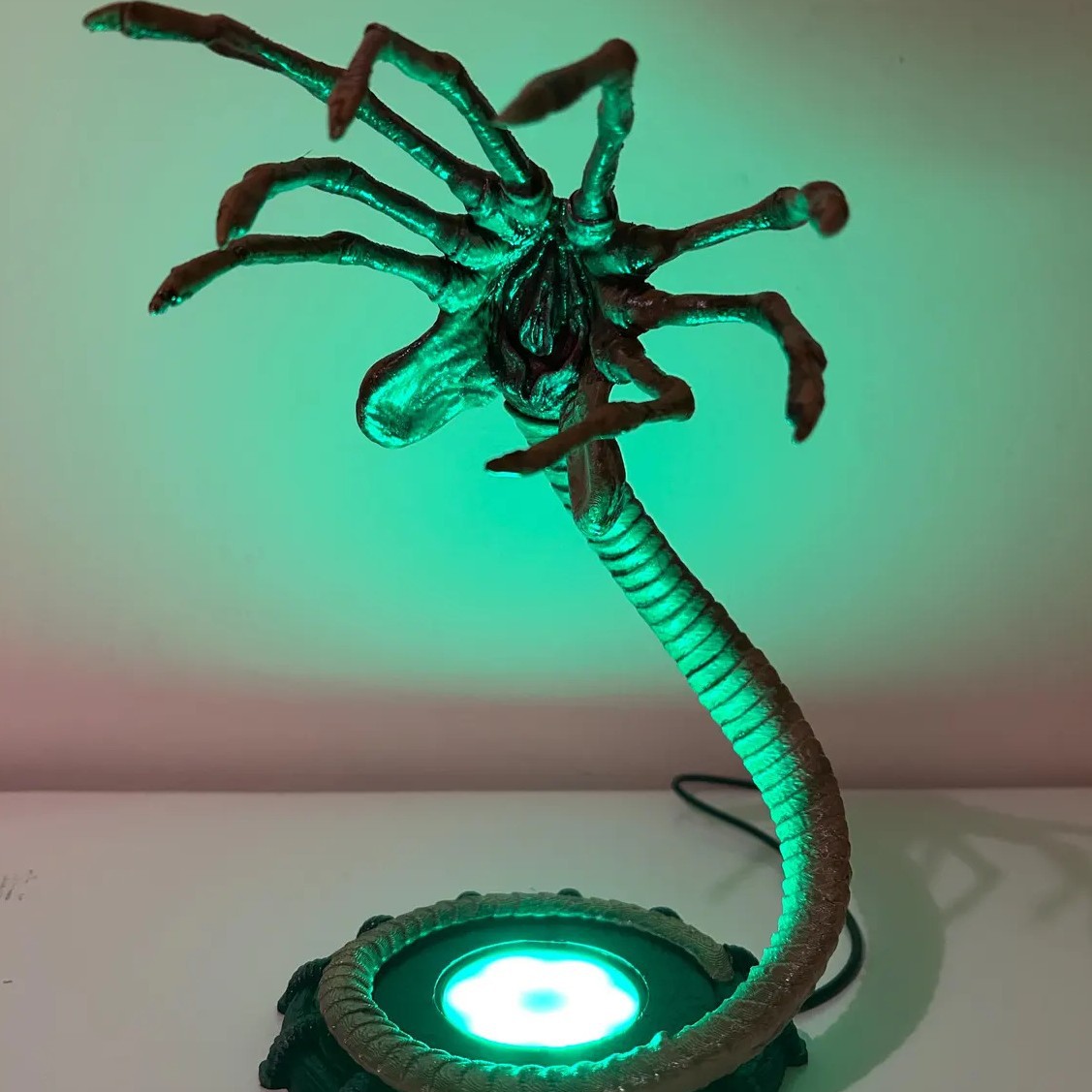 Alien Facehugger Lamp Nightlig - đánh giá và giá Lighting Decor Items