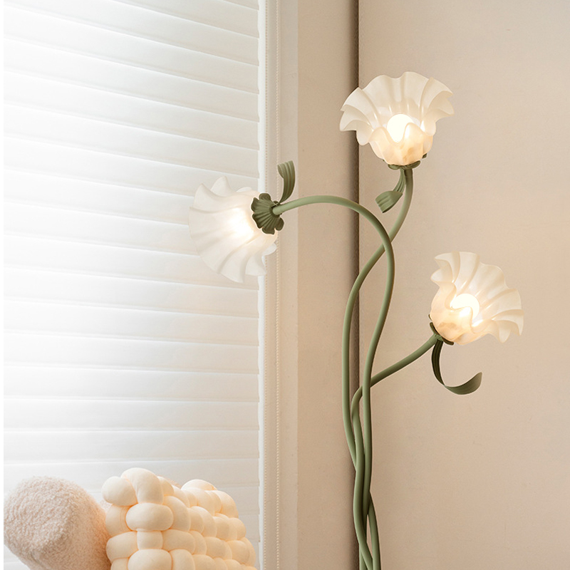 Flower Floor Lamp, E26 Elegant - đánh giá và giá Floor Lamp Tripod